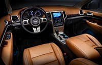 2011-Grand-Cherokee-interior