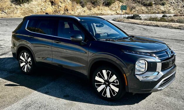 Mitsubishi’s Outlander refresh adds luxury feel without luxury price