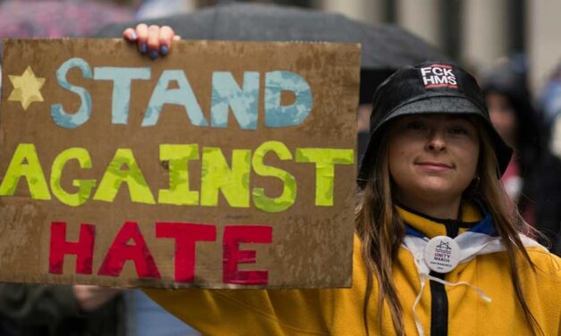 Multiculturalism fails when people stop trusting each other